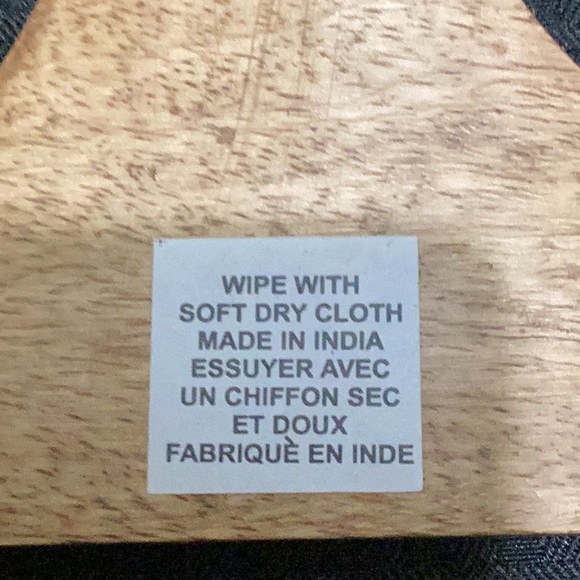 Wooden Elevated Cat Feeder (13”x7”) with 2 Bowls (Meow) Bundle with other items) - Picture 5 of 5